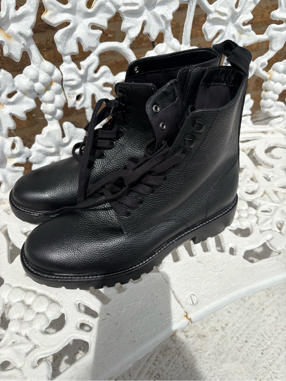 New…. Vince men’s boots size 9